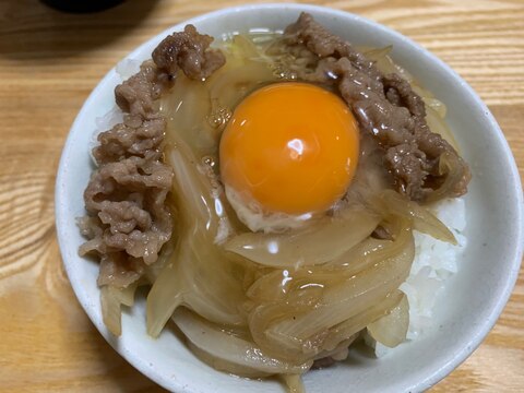 ささっと牛丼たまご乗せ